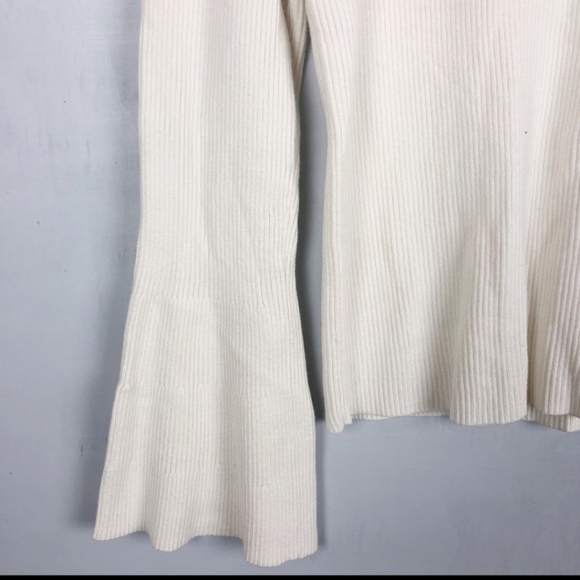 SOLDA🚫Anthropologie MOTH bell sleeve turtleneck - Picture 8 of 8